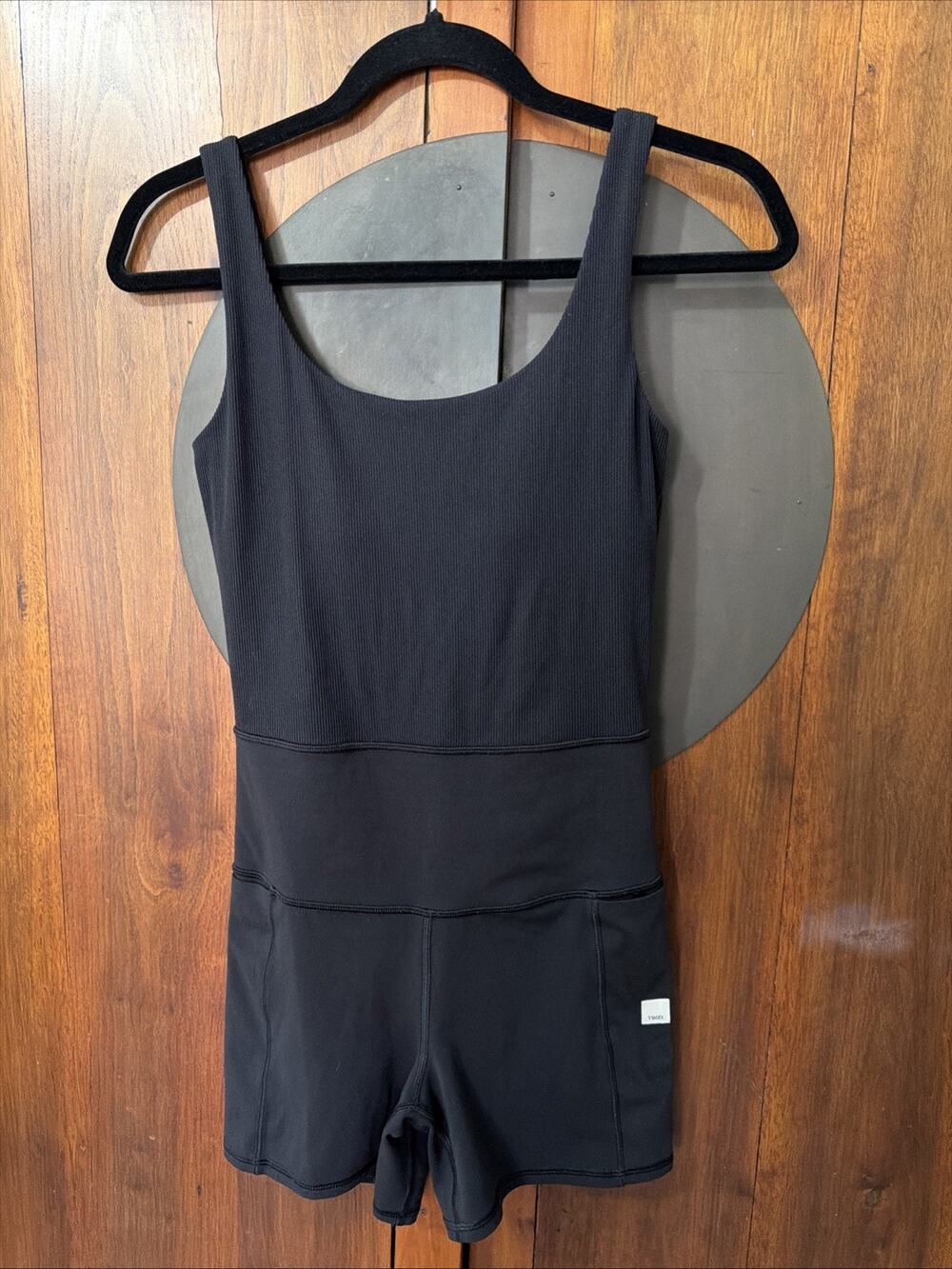 Vuori Studio BLACK Bodysuit Yoga Romper Ribbed Studio Jumpsuit SZ XS